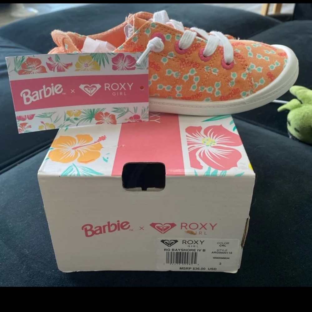 Barbie x Roxy Girl Sneakers – Bayshore IV – Size 3 – NWT